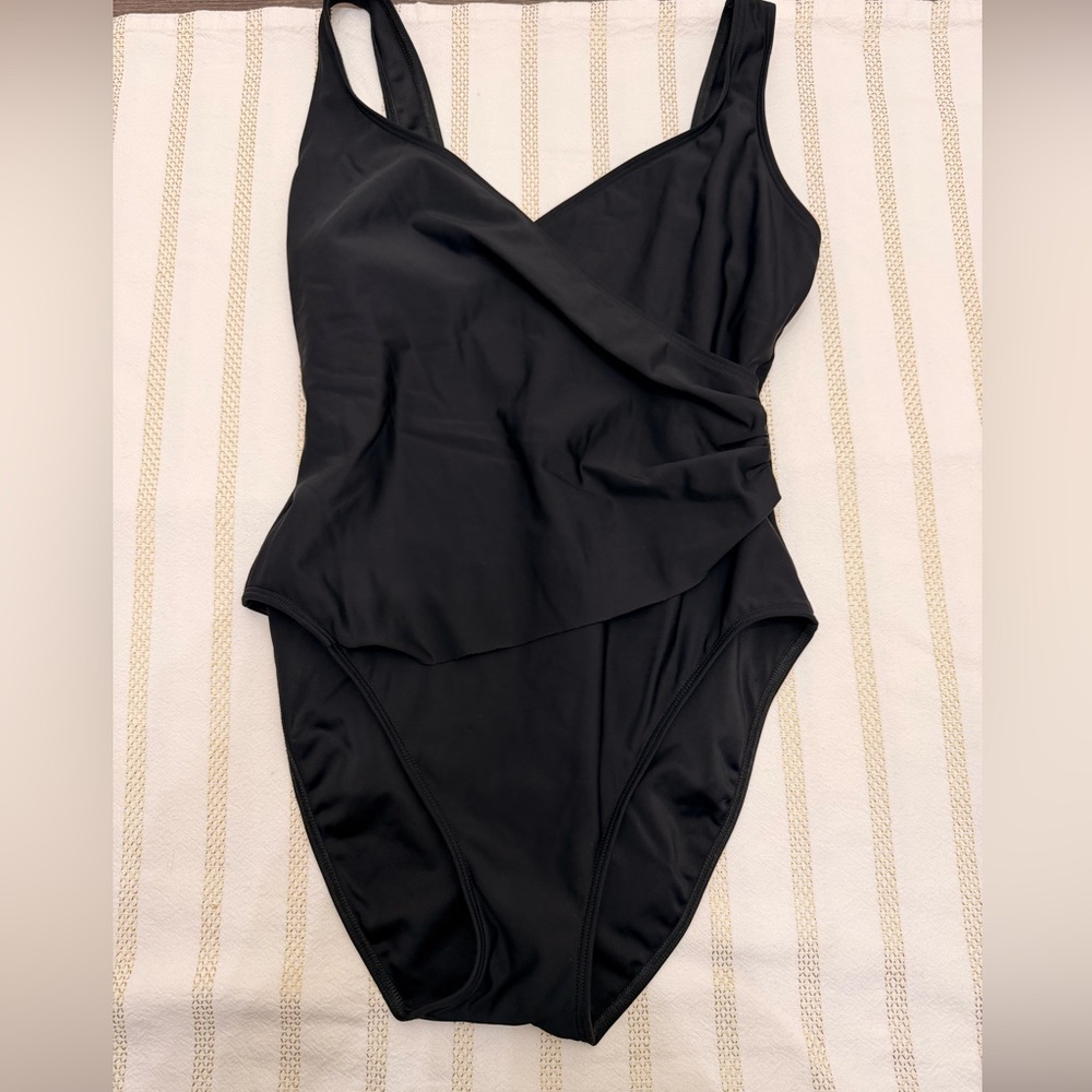 Vintage Carabella One-Piece Swimsuit – Size 10 – Classic 90s Style